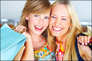 Aurora Dentists - Porcelain Veneers - Cosmetic Dentist in Aurora